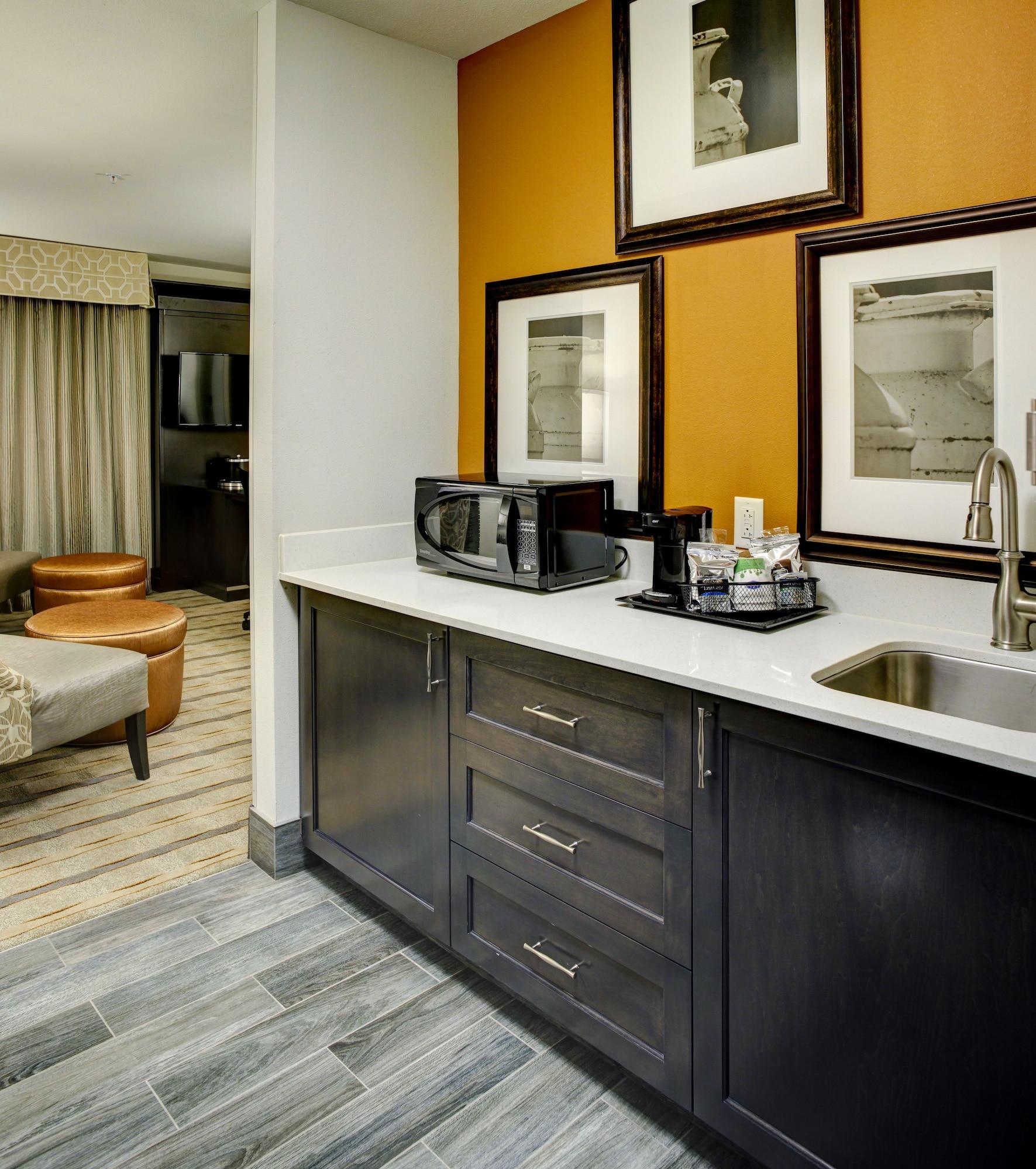 Hampton Inn And Suites Columbus, Ms Екстериор снимка
