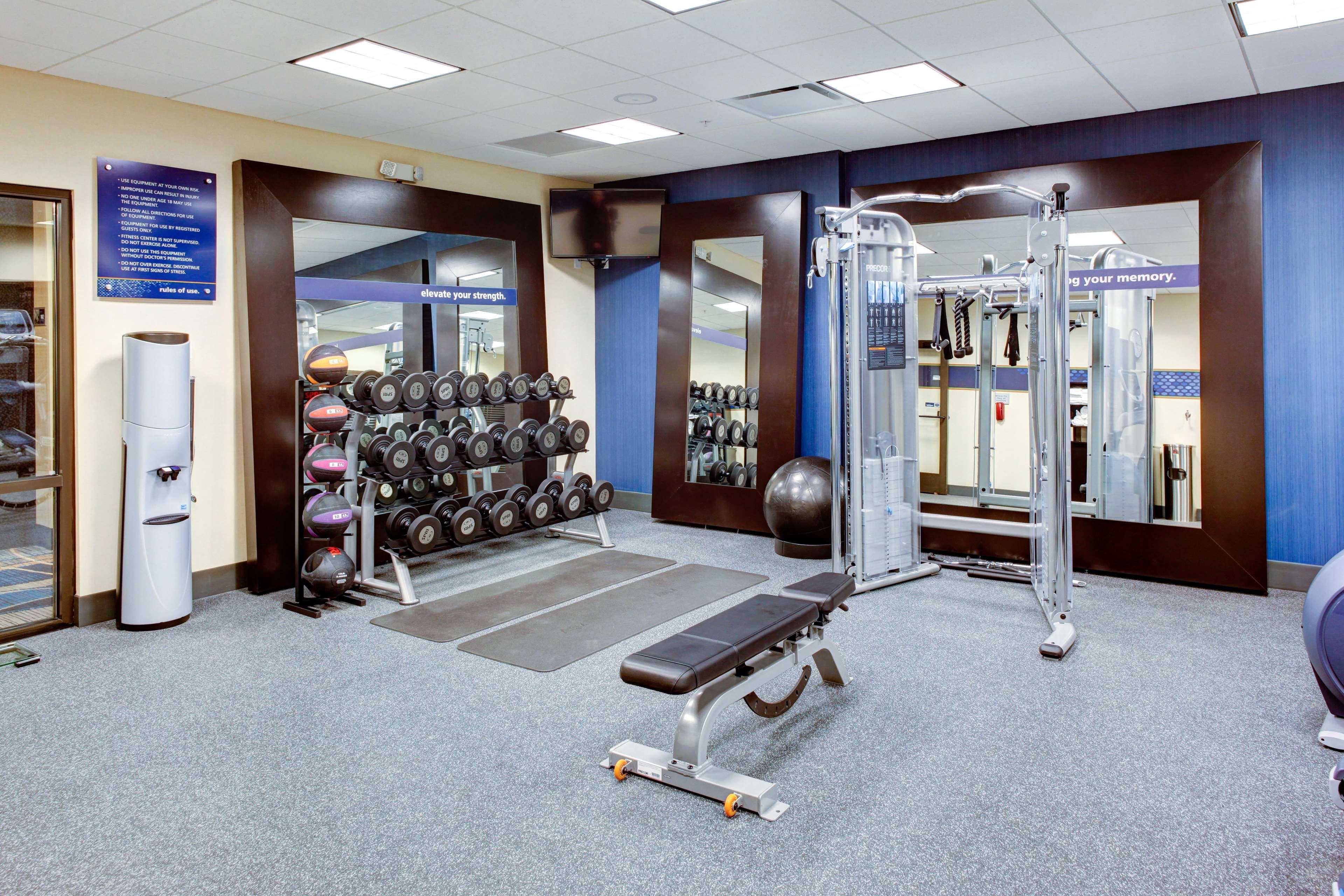 Hampton Inn And Suites Columbus, Ms Екстериор снимка