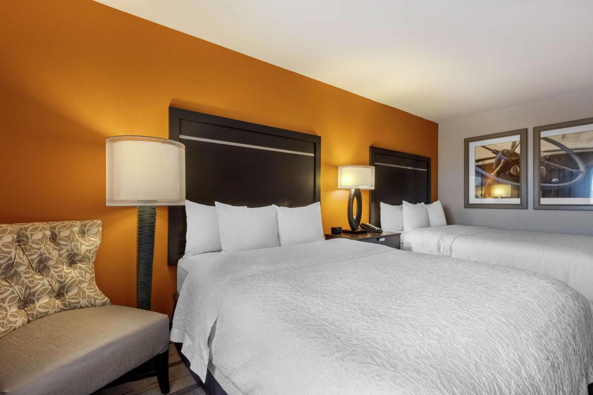 Hampton Inn And Suites Columbus, Ms Екстериор снимка